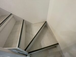 フロアタイル施工後